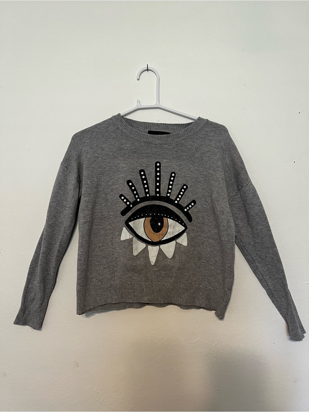 SHEIN Gray Eye Graphic Crew Sweater with Black & Tan Detail